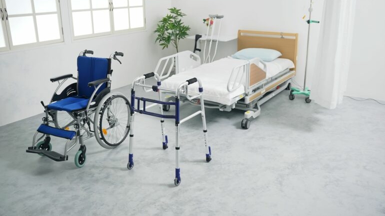 wypozyczalnia-lozkek-rehabilitacyjnych-770x460