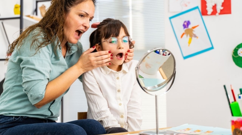 Neurologopedia i rehabilitacja najmłodszych – jak wspierać rozwój motoryczny i komunikację?