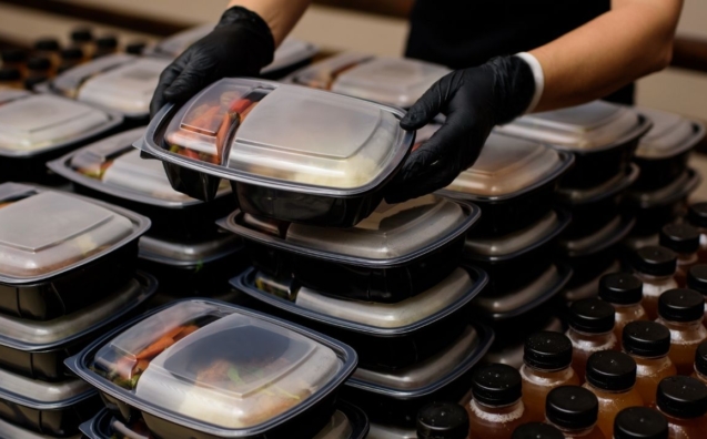 Catering dietetyczny a zdrowie – jak jedzenie może wspierać odporność, skórę i samopoczucie